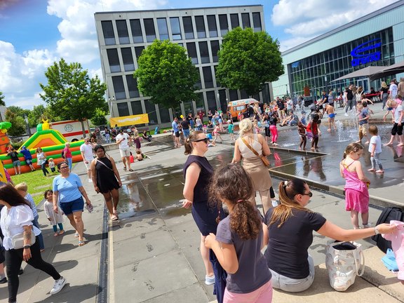 2024_06_24_Sommerfest_Gummersbach_Springbrunnen.jpg  